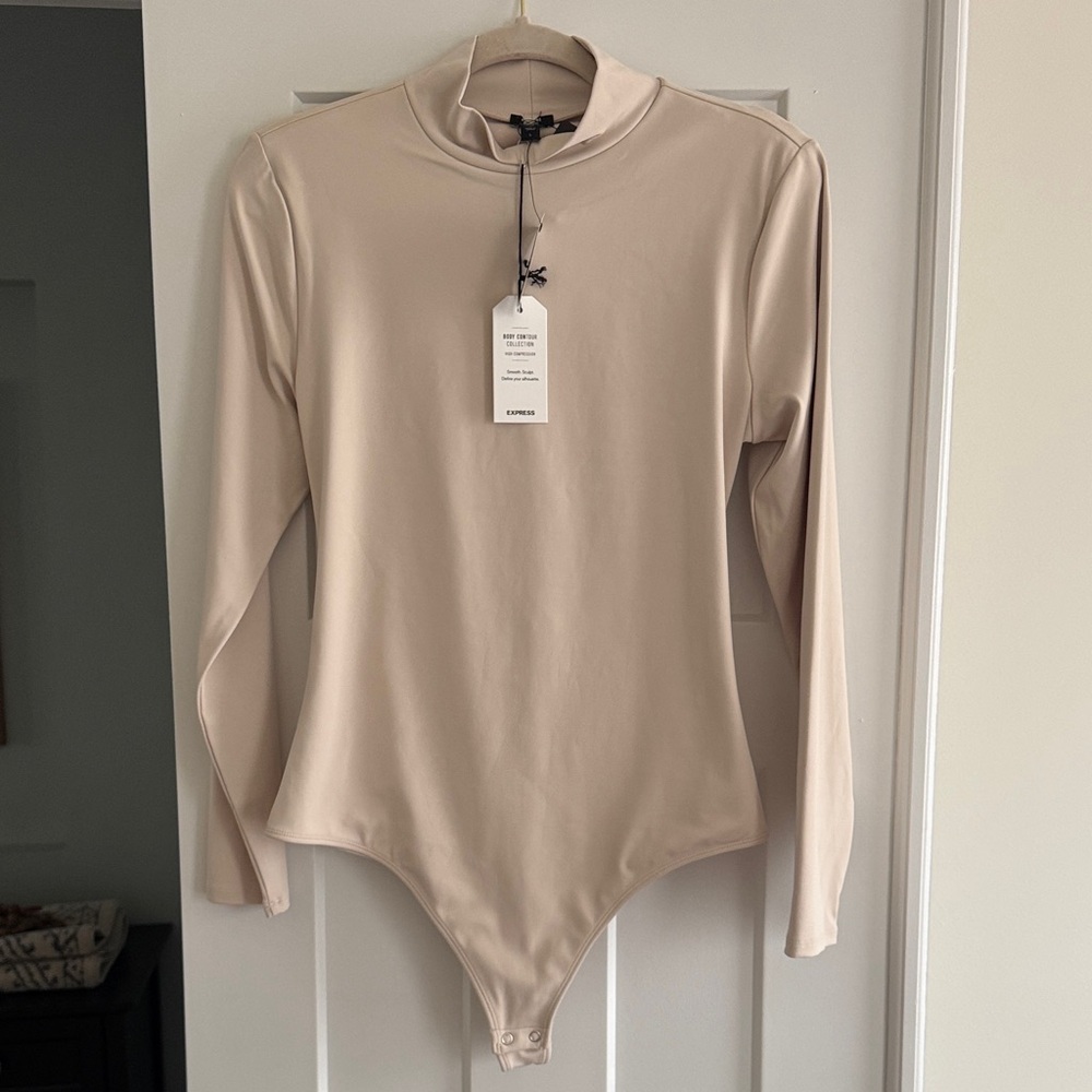 Express Cream Long Sleeve Bodysuit